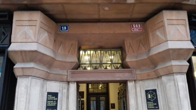Prague 3-Hour Architectural Tour - Booking and Cancellation