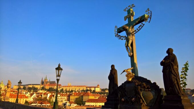 Prague 3-Hour Architectural Tour - Weather and Important Details