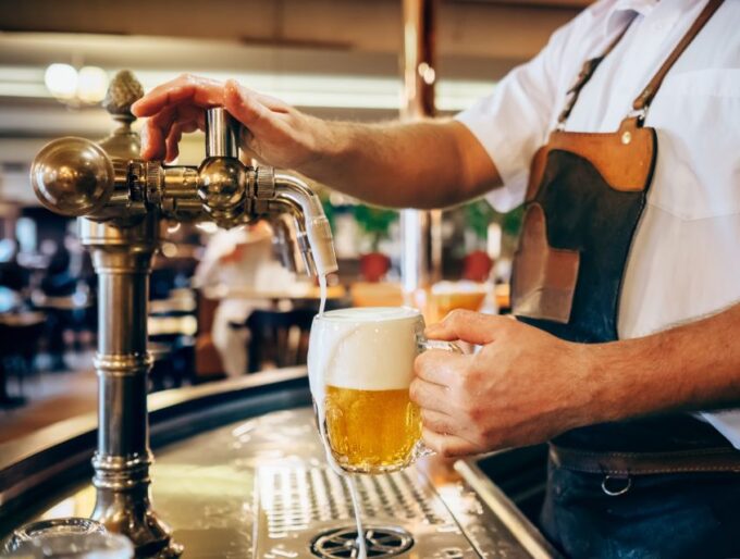 Prague: 3-Hour Beer Tour and Traditional Czech Dinner - Brewing History and Traditions