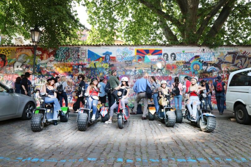 Prague: 3-Hour Grand E-Scooter Guided Tour - Key Points