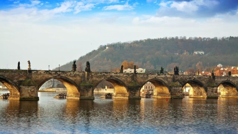 Prague 3-Hour Sightseeing Tour by Electric Bike - Inclusions and Exclusions