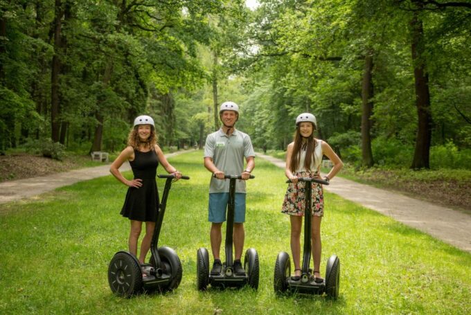 Prague: 4 Hours Sightseeing Tour by Segway and E-Scooter - Participant Information