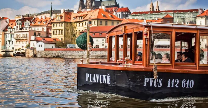 Prague: 45-Minute Historical River Cruise and Refreshments - Tour Details