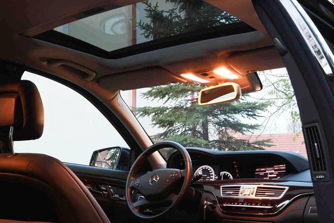 Prague Airport Luxury Transfer by a Mercedes Benz S Class - Pickup and Arrival Details