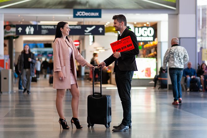 Prague Airport Private Arrival Transfer - Airport Pick-up