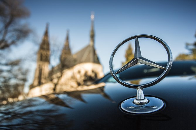 Prague Airport Private Departure Transfer - Vehicle Accessibility