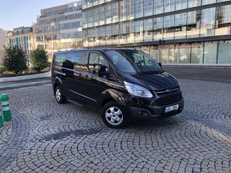 Prague Airport: Private Transfer to City Centre by Minivan - Booking and Payment