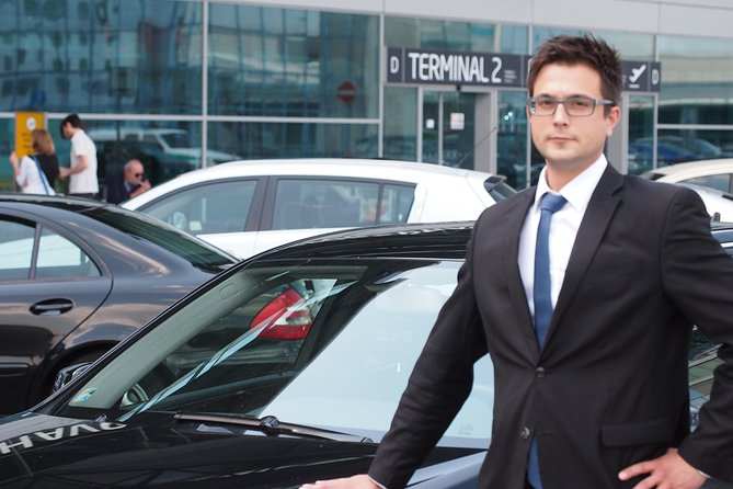 Prague Airport Shared Arrival Transfer - Additional Information