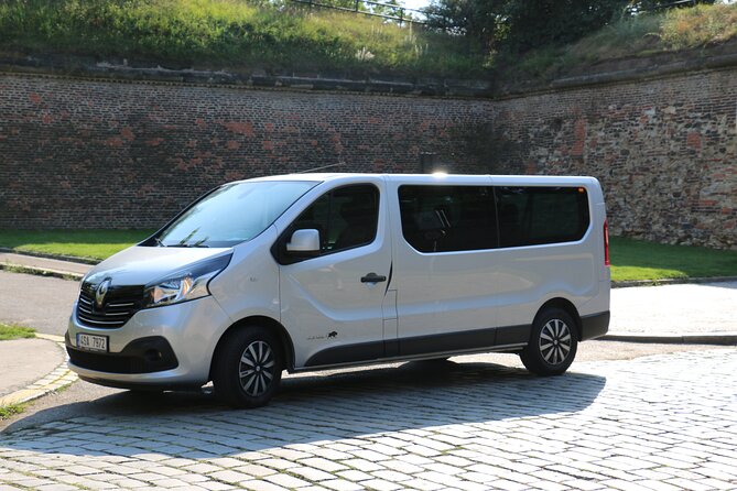 Prague Airport Transfers, Praga Aeropuerto Traslados, ESPAŇOL-ENG - Key Points