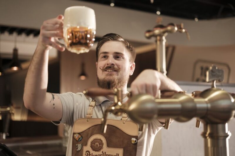 Prague: Beer Pouring Class at Pilsner Urquell Experience - Learning Experience