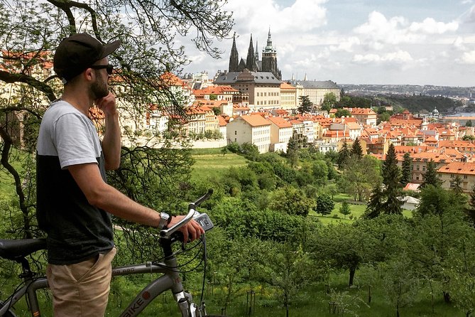 Prague Bike Tour - Stunning Viewpoints, Castle, City & Park - Highlights and Duration