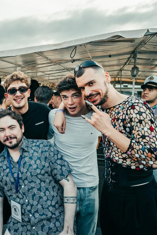 Prague: Booze Cruise With 2-Hour Open Bar and Club Entry - Cruise Experience