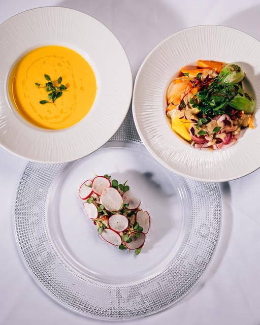 Prague: Breathtaking Cabaret Dinner Show With 4-Course Menu - Cancellation Policy
