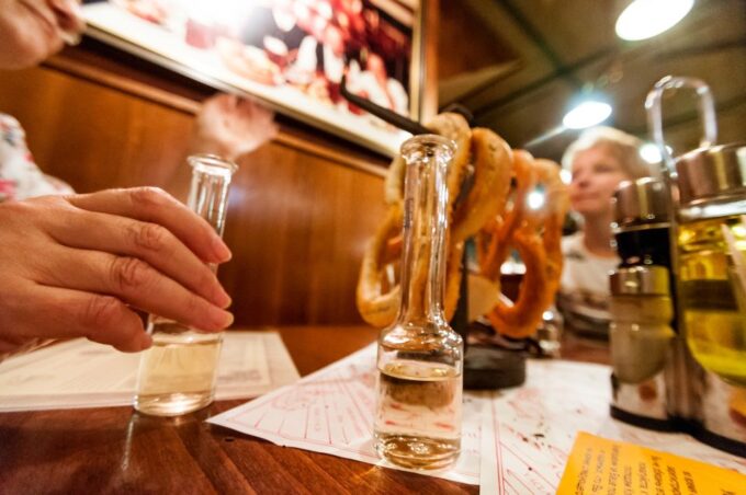 Prague: Brewery Tour With Unlimited Tastings - Appetizers and Refreshments