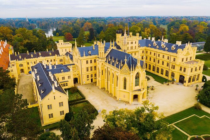 Prague-Budapest One-Way Sightseeing Day Tour - Tour Inclusions