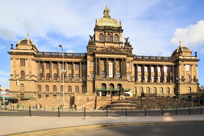 Prague: Bus Tour, Walking Tour, River Cruise and Lunch - Customer Feedback