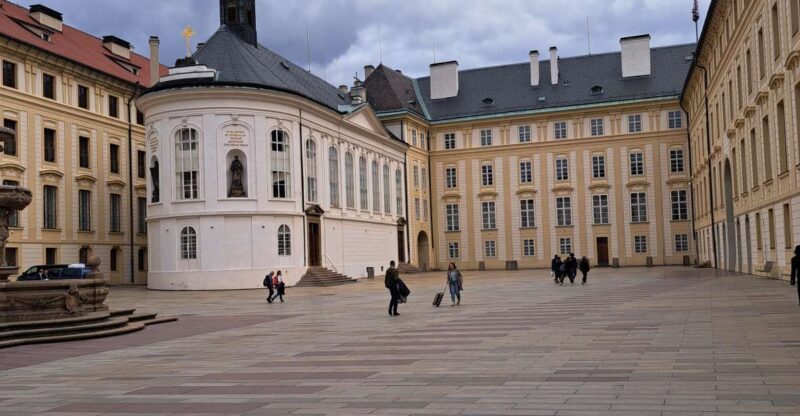 Prague Castle and Interiors, With Entrance - Tour Highlights
