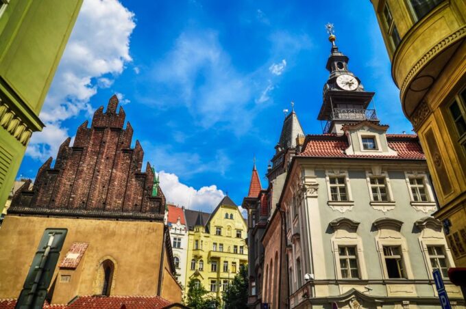 Prague: Castle and Jewish Quarter Tour With Cruise and Lunch - Frequently Asked Questions