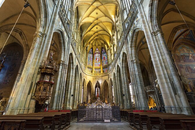 Prague Castle and St. Vitus Cathedral Private Walking Tour - Meeting Details