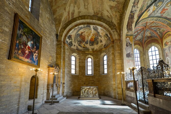 Prague Castle Golden Lane St Vitus Cathedral Tour & Tickets - Exploring Prague Castle Complex