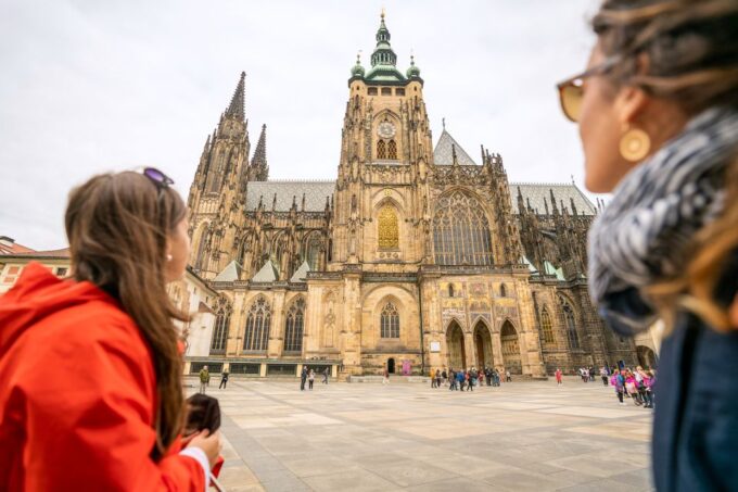 Prague: Castle Tour With Local Guide and Entry Ticket - Booking and Cancellation Policy