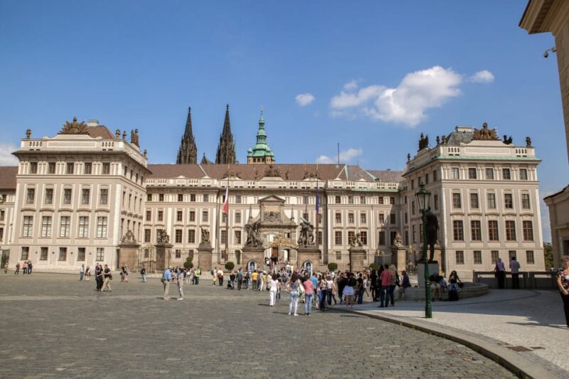 Prague Castle Walking Tour - Detailed Itinerary
