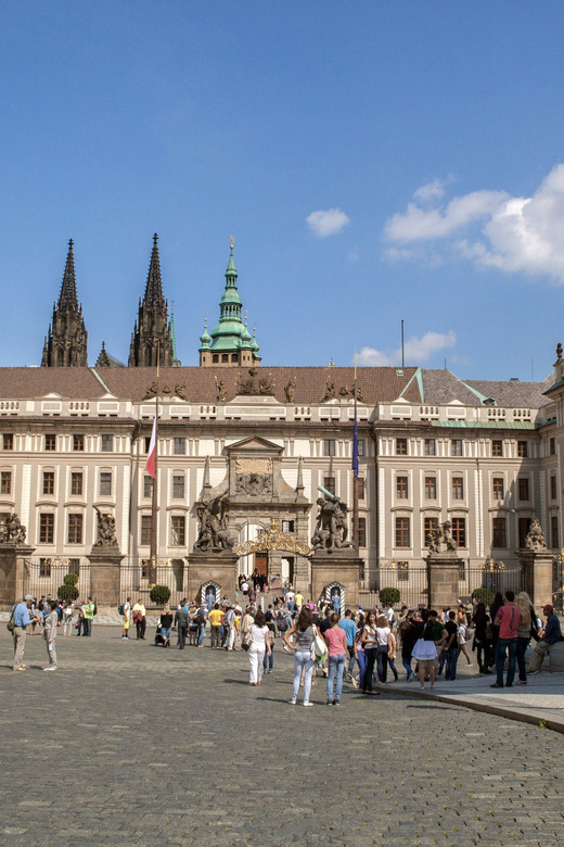 Prague Castle Walking Tour - Customer Reviews & Important Information