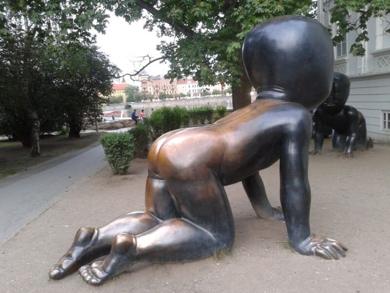 Prague City: 1-Hour Orientation Tour by Bus - Audio Commentary