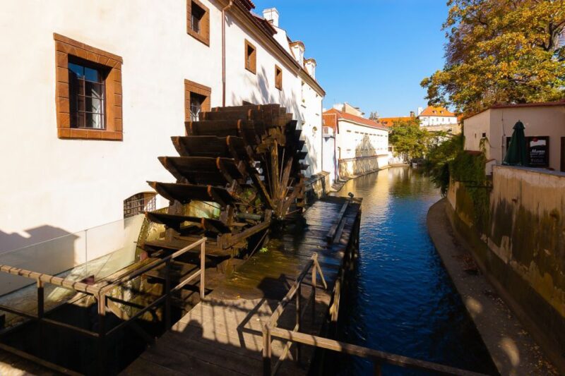 Prague: City Highlights Private Walking Tour - Customer Reviews