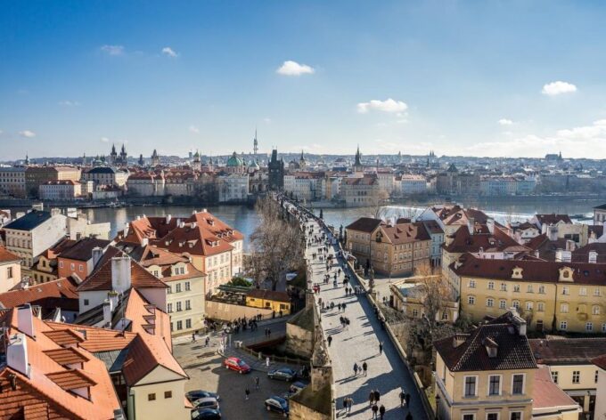Prague: City Sightseeing Audio Guide - Availability and Access