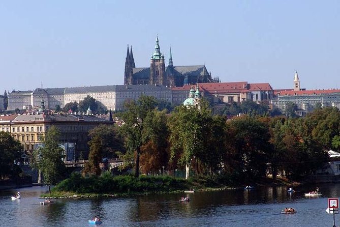 Prague: Classic City Bike Tour - Age and Weight Limits