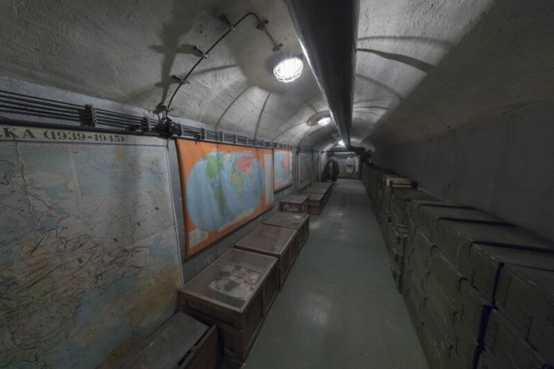 Prague: Communism History and Nuclear Bunker Guided Tour - Customer Ratings and Reviews