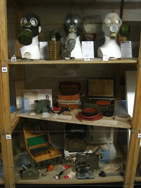 Prague: Communism History and Nuclear Bunker Guided Tour - Exploring the Nuclear Bunker
