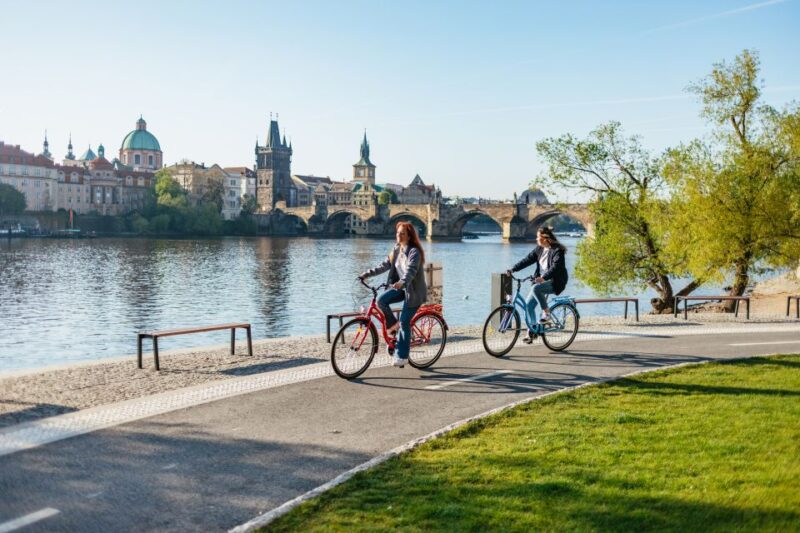 Prague: Complete Bike Tour - Key Points