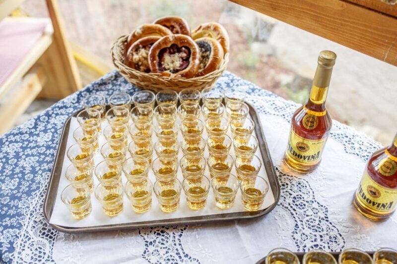 Prague: Czech Folklore Evening With Unlimited Drinks - Inclusions and Logistics
