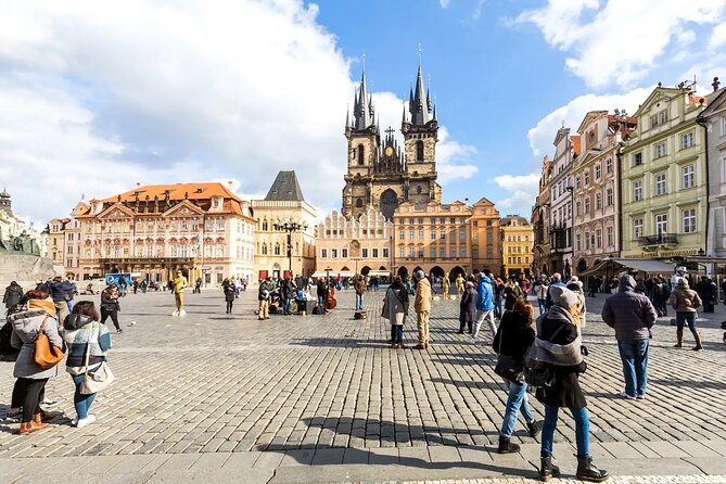 Prague Day Tour From Vienna With Private Transfers and Guide - Prague Castle and Cathedral