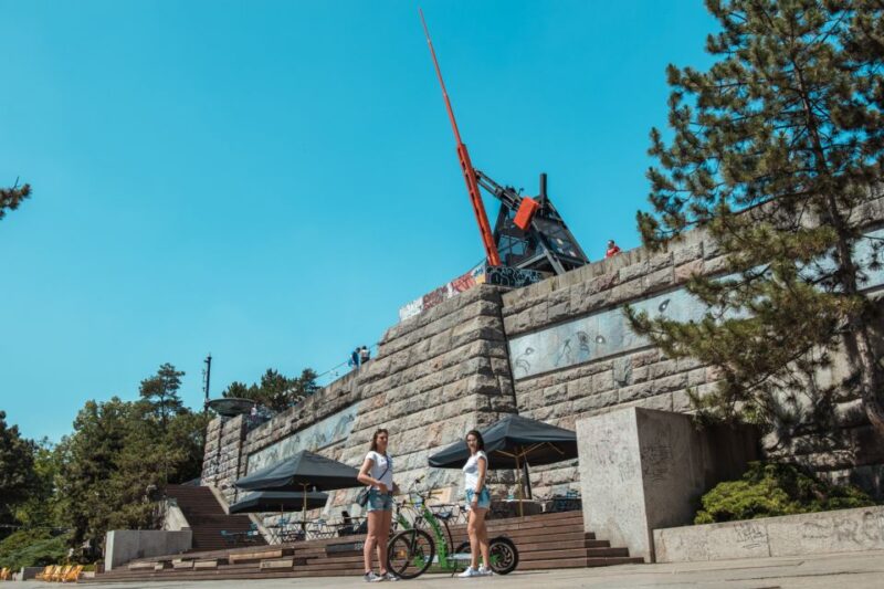 Prague: E-Scooter HUGO Bike Rental - Pricing and Reservation Details