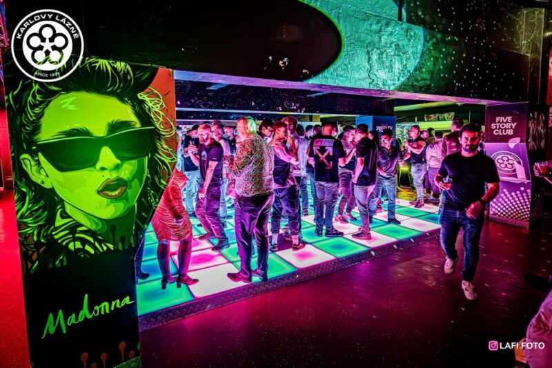 Prague: Entry Ticket to Ice Pub Prague With Nightclub Option - Meeting Point and Hours