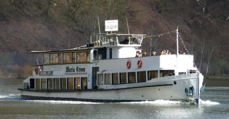 Prague: Evening River Cruise With Dinner and Welcome Drink - Scenic Views of Prague