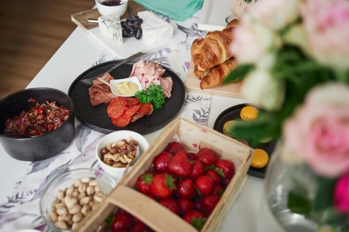 Prague: Farmers Market and Brunch Class With Celebrity Chef - Savoring the Brunch on the Terrace