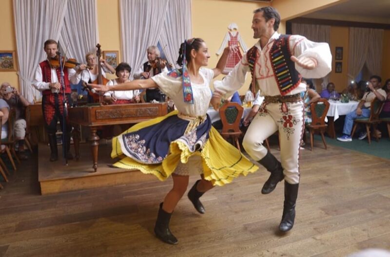 Prague: Folklore Show With Dinner and Prague by Night Tour - Tour Itinerary