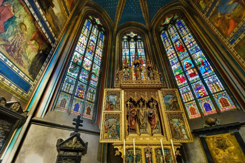 Prague: Full Day All Inclusive Tour - Meeting Point and Requirements
