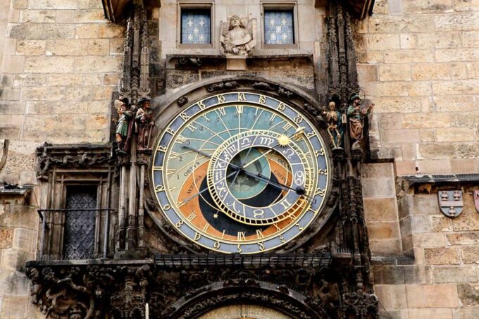 Prague: Full-Day Sightseeing Tour With Cruise and Lunch - Cancellation Policy