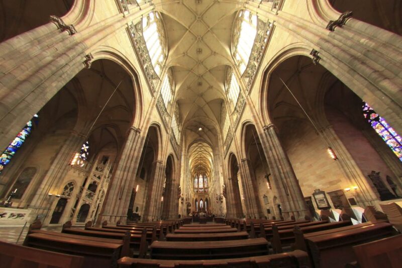 Prague: Full-Day Tour With Lunch and River Boat Cruise - Itinerary Highlights