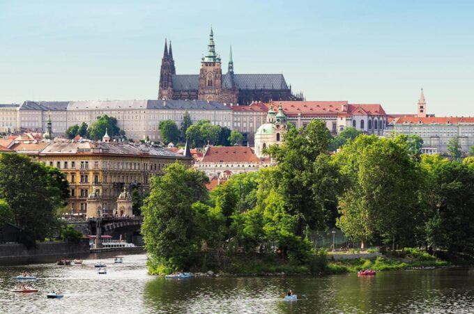Prague: Go City All-Inclusive Pass With Hop-On Hop-Off Bus - Itinerary Planning