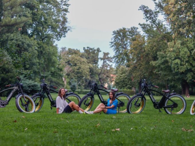 Prague Historical & Viewpoints Retro E-Bike Group Tour - Return to Starting Point