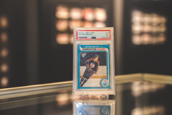 Prague: Hockey Cards Museum and NHL VR Experience Ticket - Accessibility and Languages