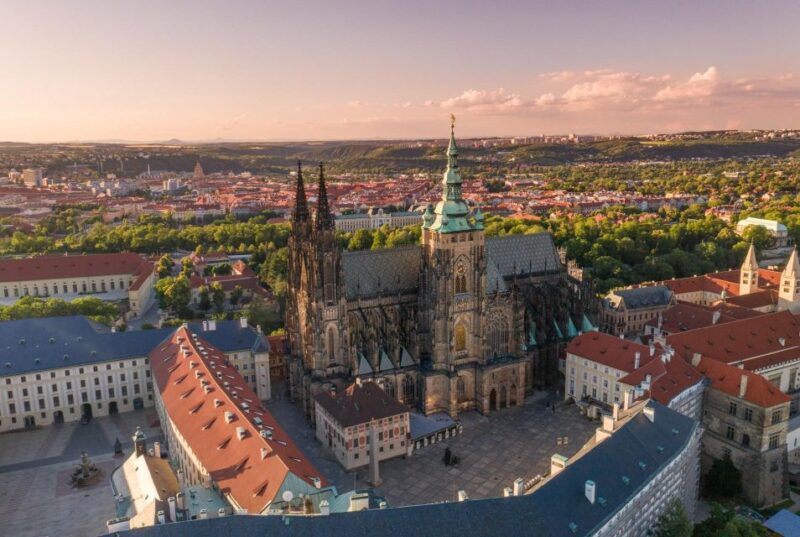 Prague Hradcany Castle, St Vitus Cathedral Tour With Tickets - Tour Options