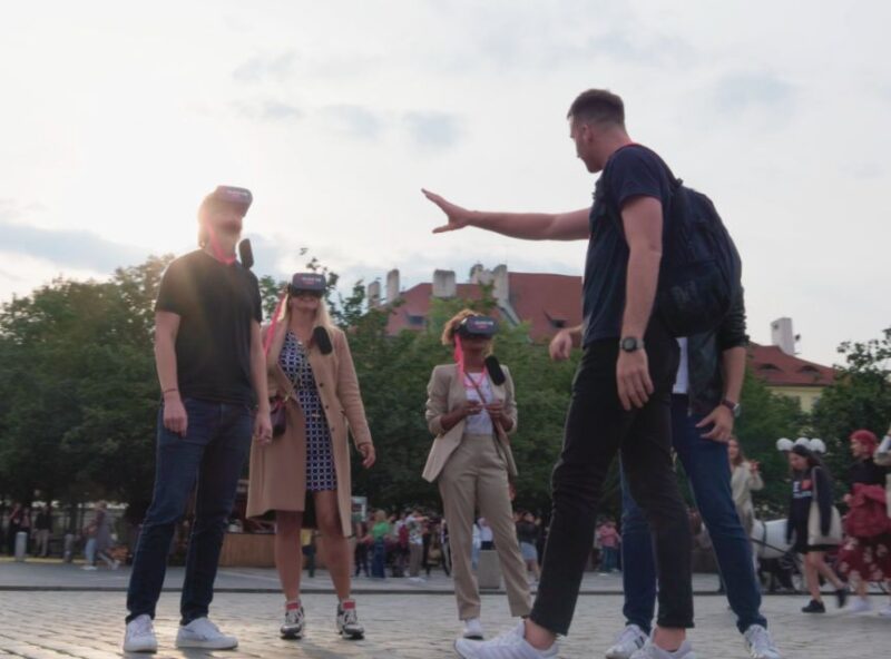 Prague: Immersive History Walking Tour and VR - Key Points