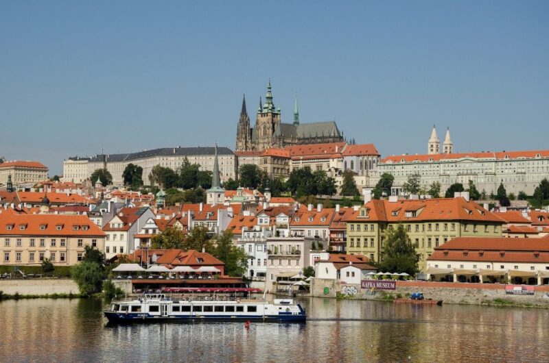 Prague Introduction Walking Tour - Exploring 1,000 Years of History